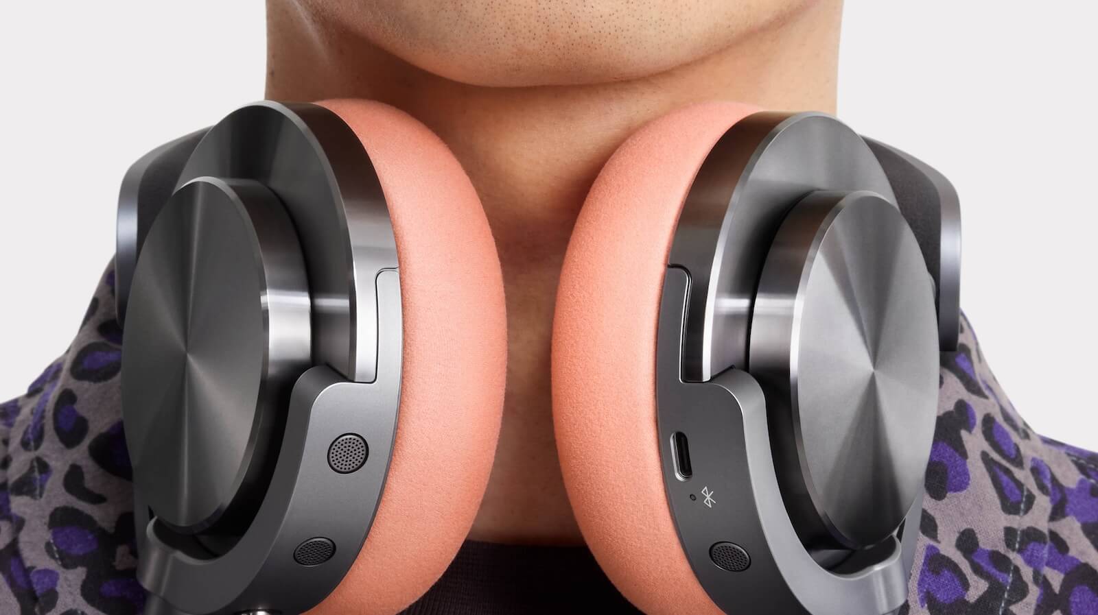 the new headphones and their controls