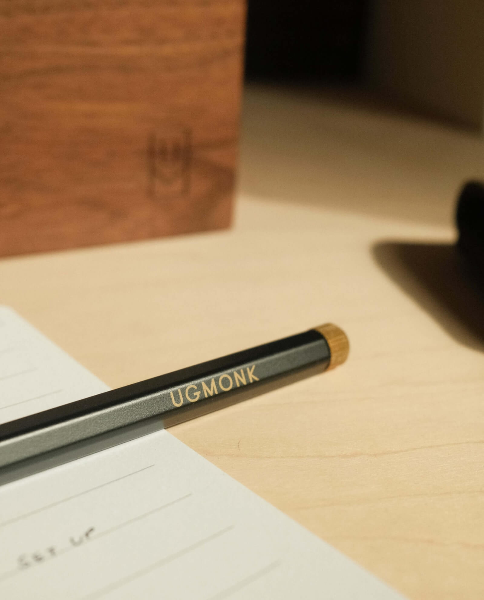 Ugmonk pen on desk