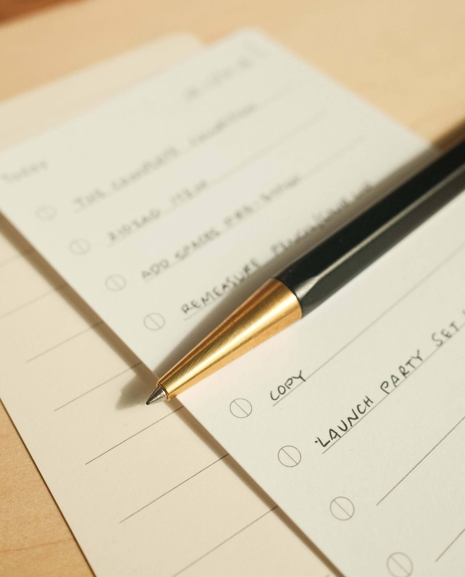 Ugmonk pen on desk